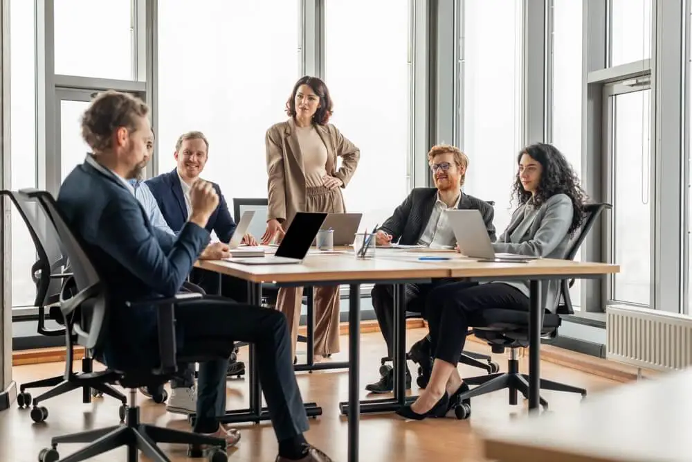 Building Leaders Worthy of the Crown
